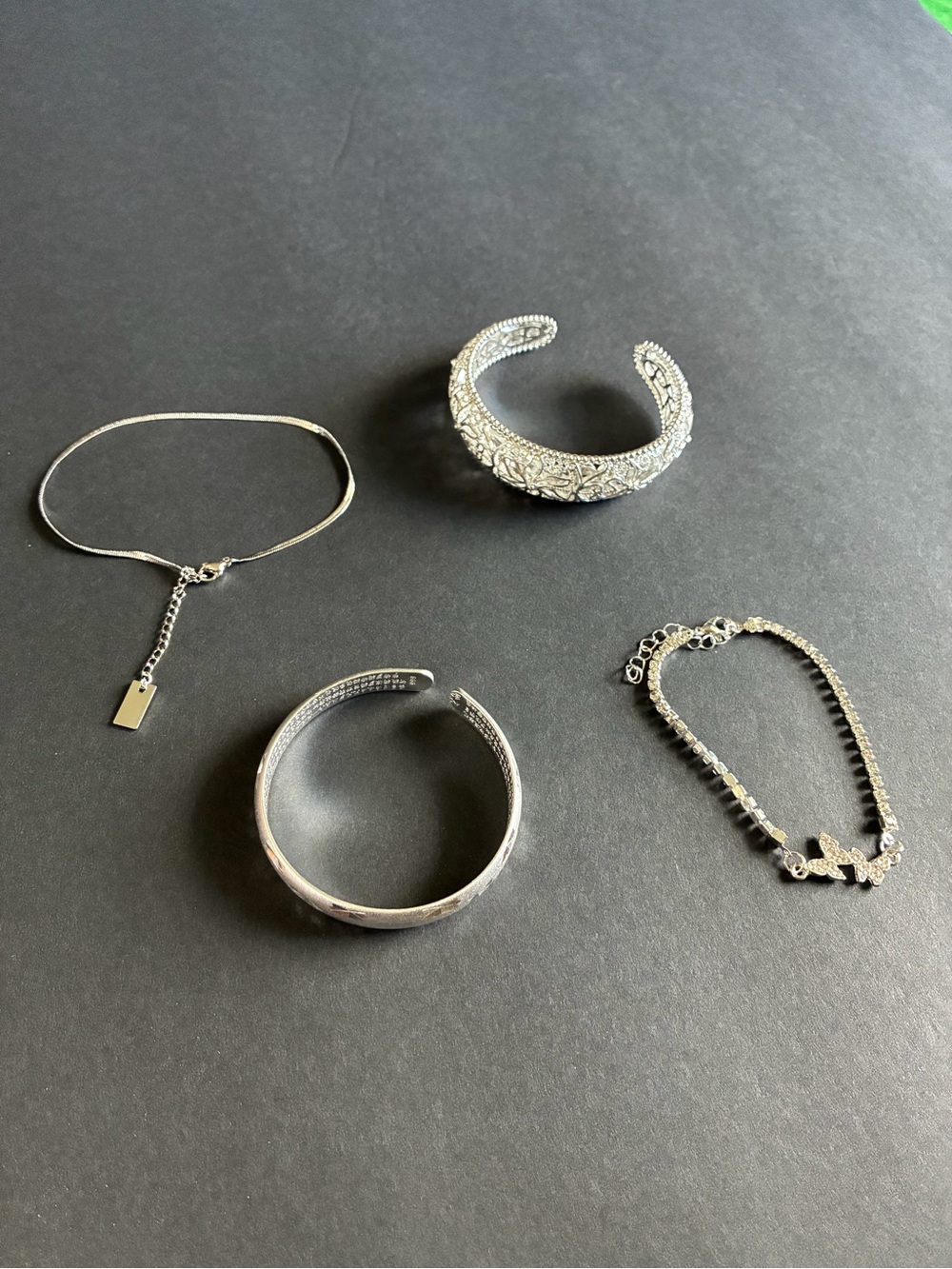 Silver Tone Women's Bracelet Set - Elegant Silver Stack